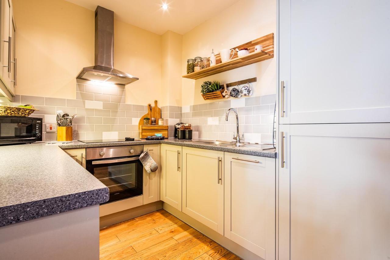 Buxton Centre Cosy Cottage With Free Secure Parking Экстерьер фото
